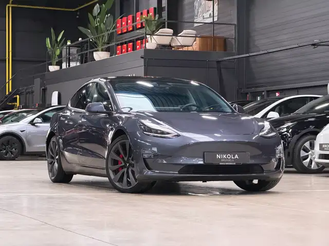 Tesla Model 3 PERFORMANCE - 20 WHEELS - AUTOPILOT - WINDOW TINT