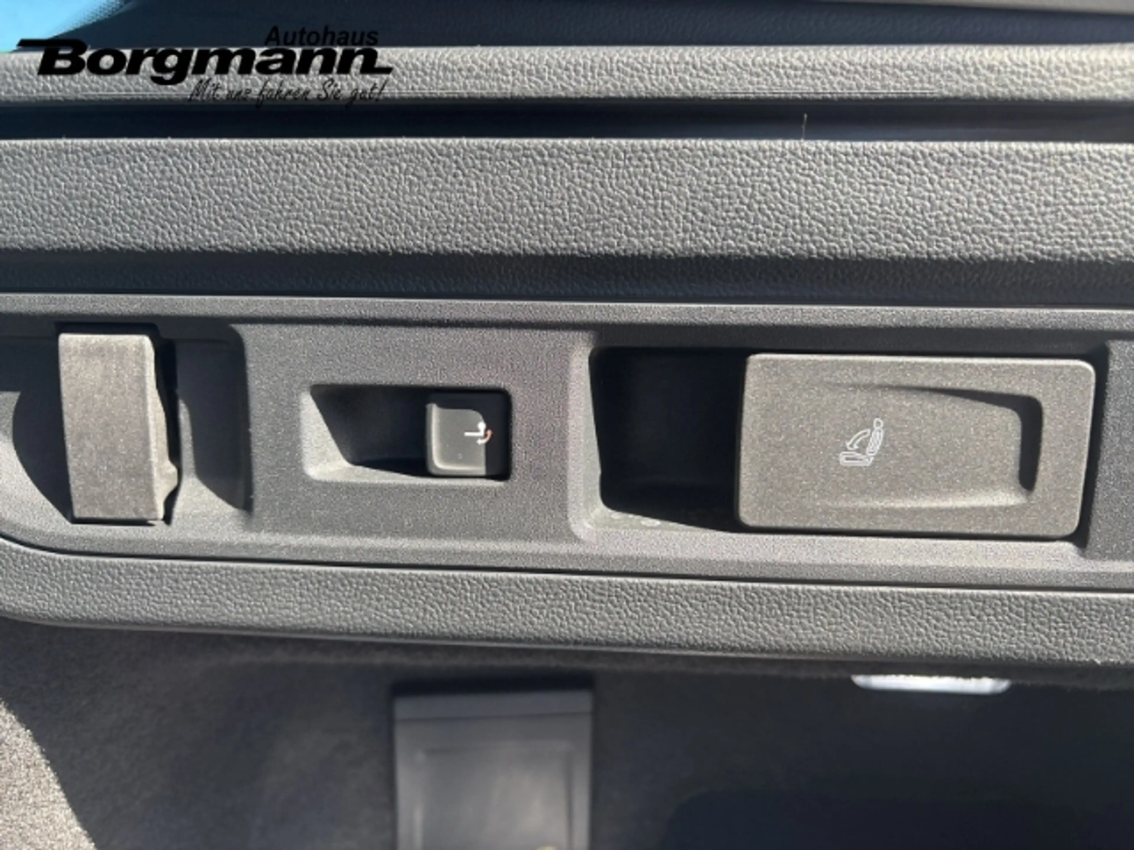 Volkswagen Passat 2.0 Business TDI DSG Elektr. Heckklappe - DAB — photo 10