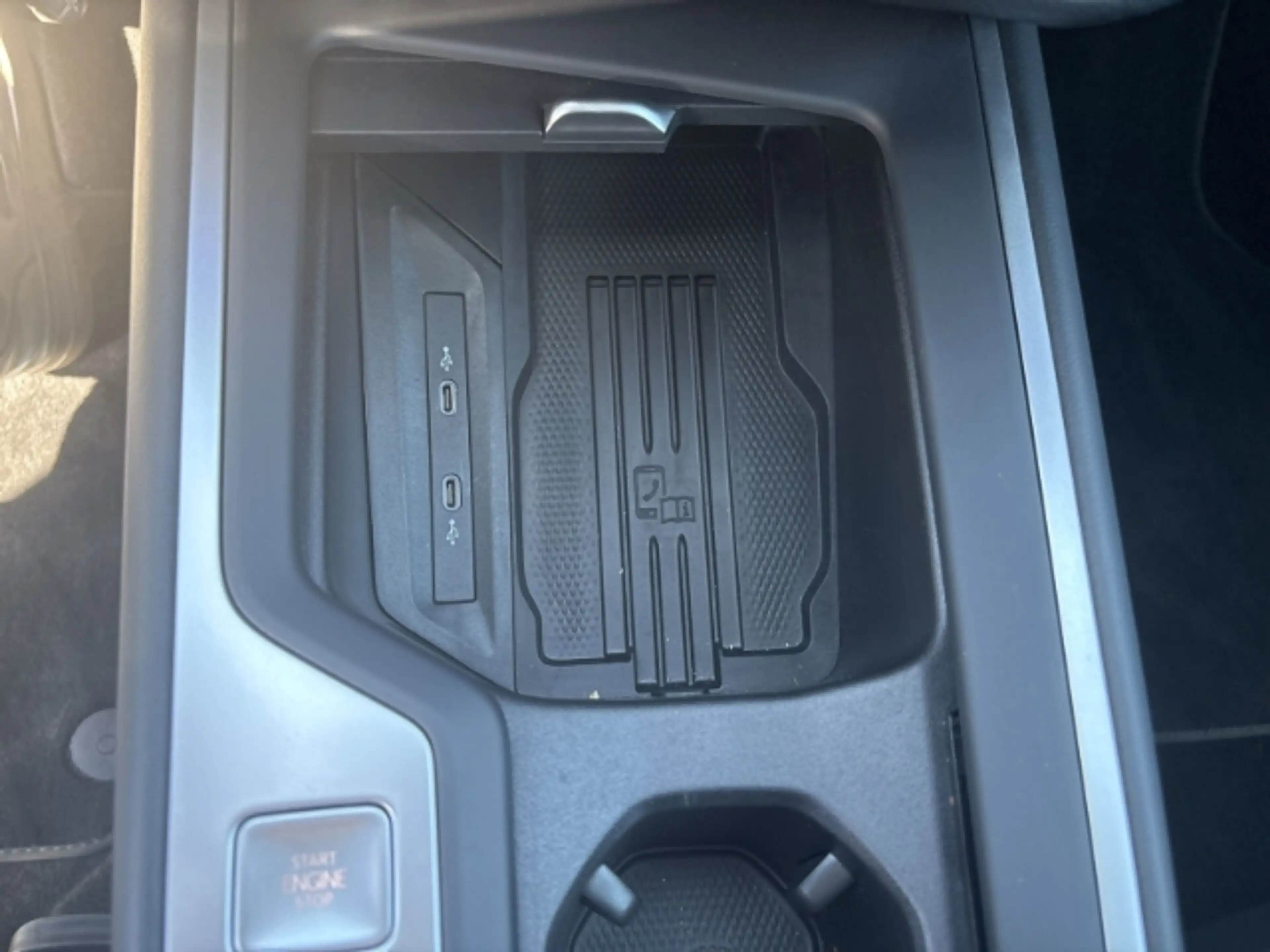 Volkswagen Passat 2.0 Business TDI DSG Elektr. Heckklappe - DAB — photo 21