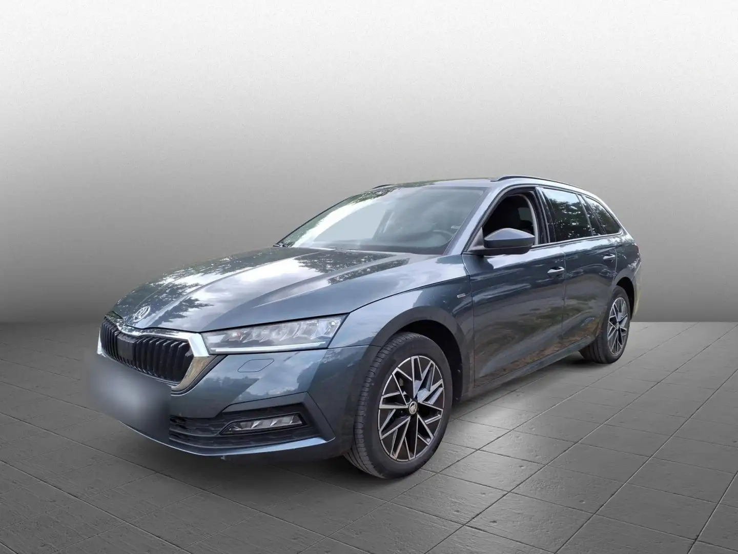 Skoda Octavia Combi 2.0TDI Clever Navi LED GRA RFK AHK Grau - 1