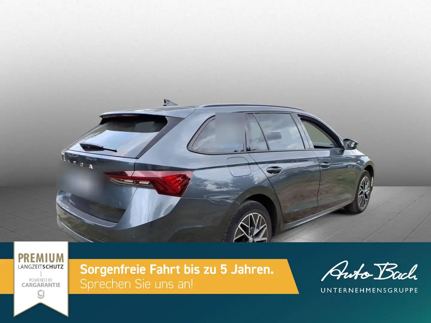 Skoda Octavia Combi 2.0TDI Clever Navi LED GRA RFK AHK Gris - 2