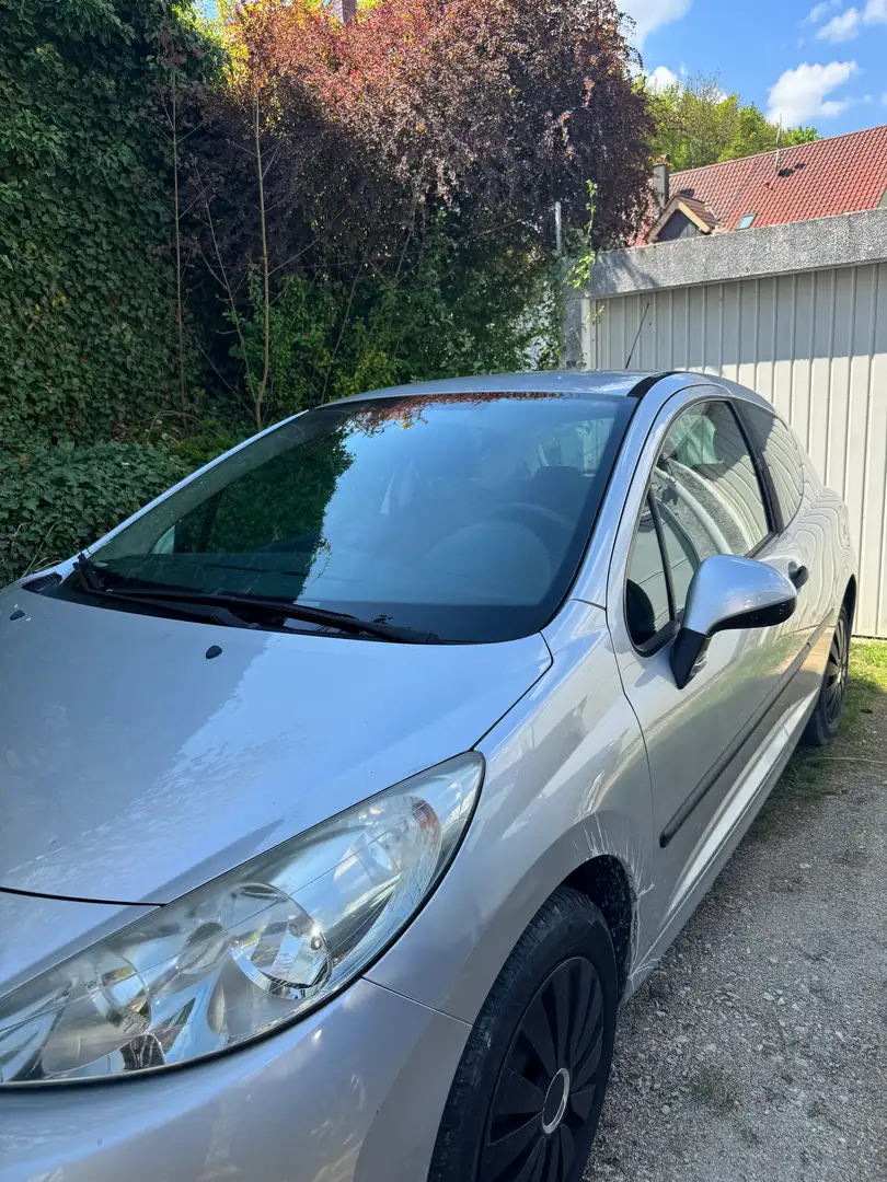 Peugeot 207 207 75 Urban Move Silber - 2