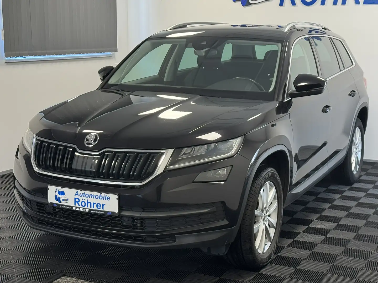Skoda Kodiaq 2.0 TDI DSG 4x4 Style Navi Kamera LED AHK Schwarz - 2