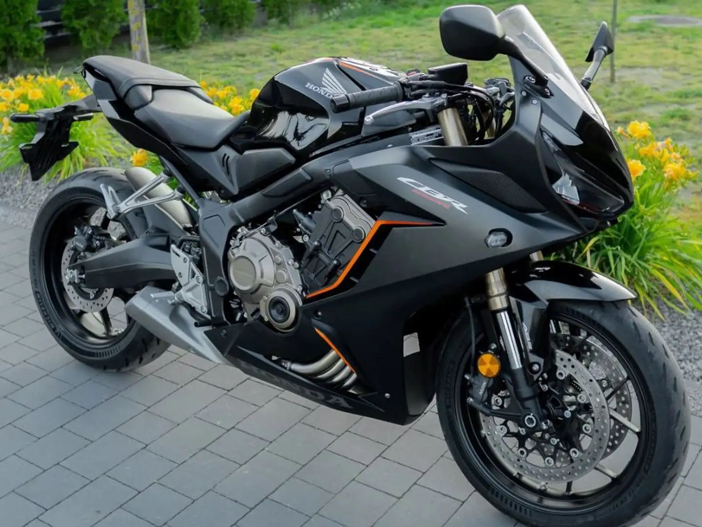 Honda CBR 650 R Negru - 1