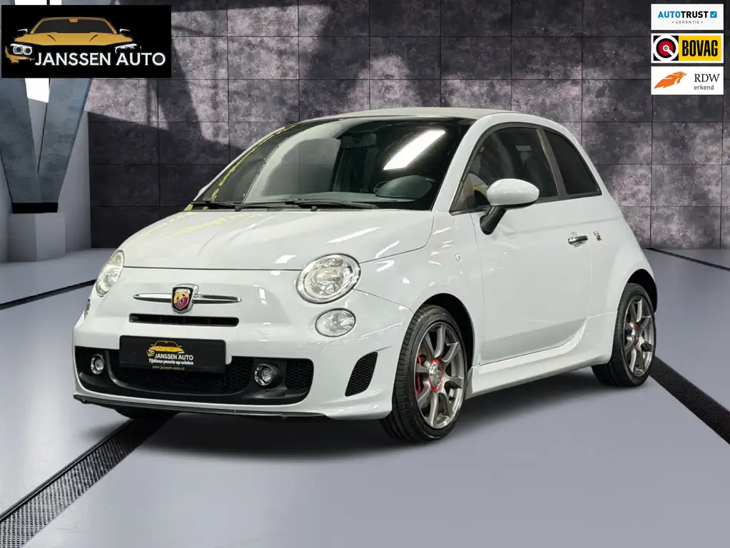 Fiat 500C Abarth 2011 из Европы — купить под ключ