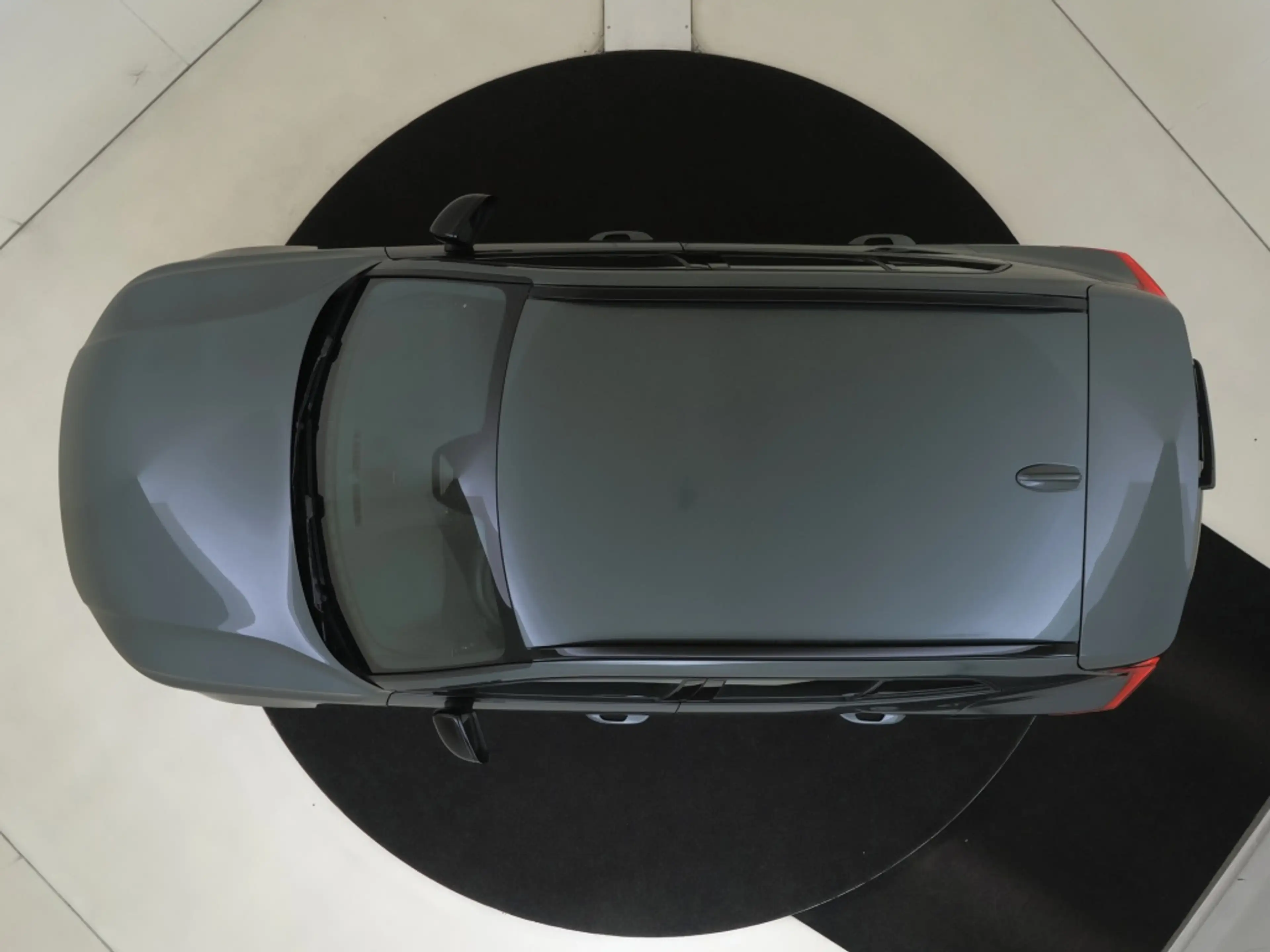 Volvo EX40 Extended Plus 82 kWh | Trekhaak | All-Seasonbanden — photo 6