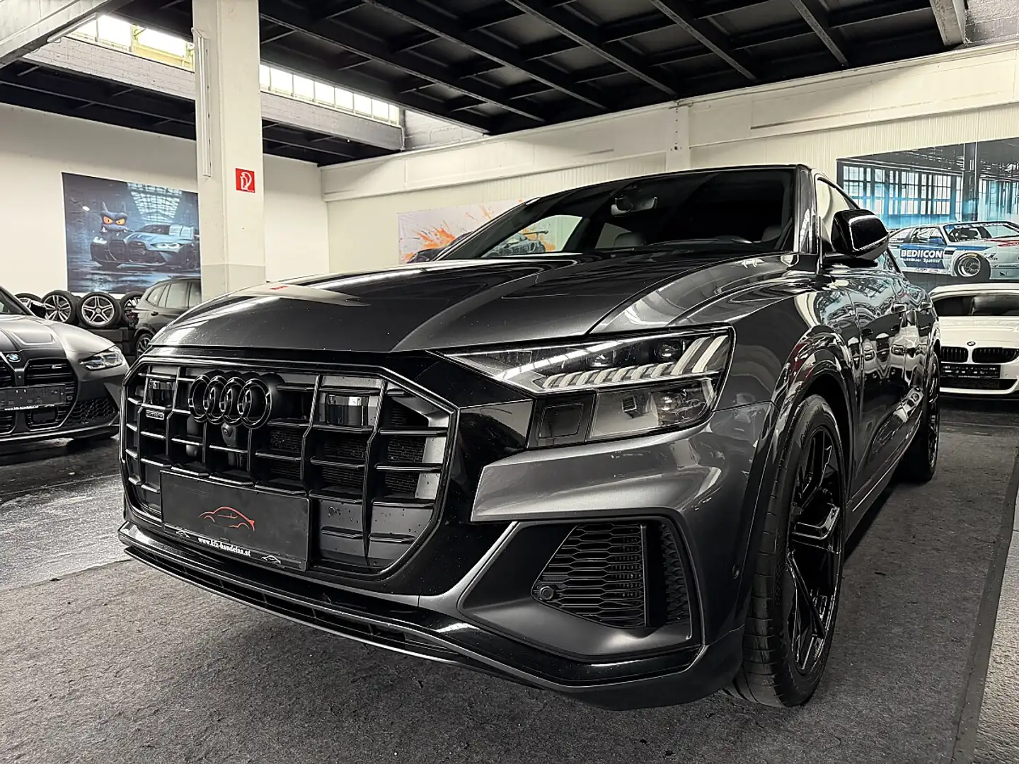 Audi Q8 AUDI Q8 60TDI QUATTRO * S LINE * 22 ZOLL * FINA... Grau - 1