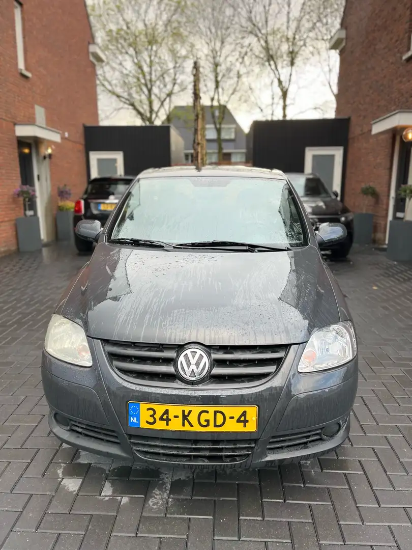 Volkswagen Fox 1.2 Trendline Grijs - 1