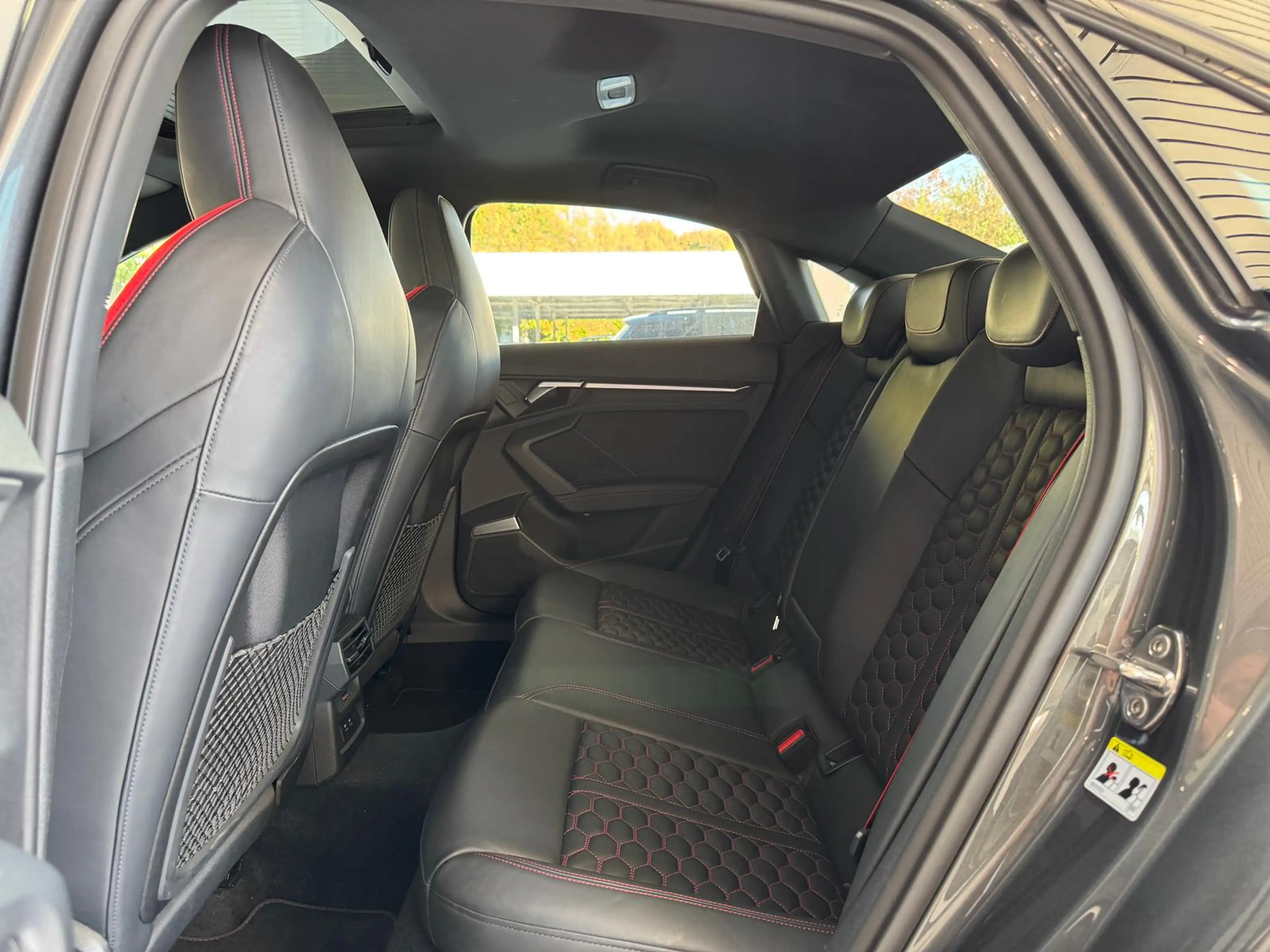 Audi RS3 Limo RS-ABGAS*RS-DESIGN*PANO*MATRIX*ACC*280* — photo 15