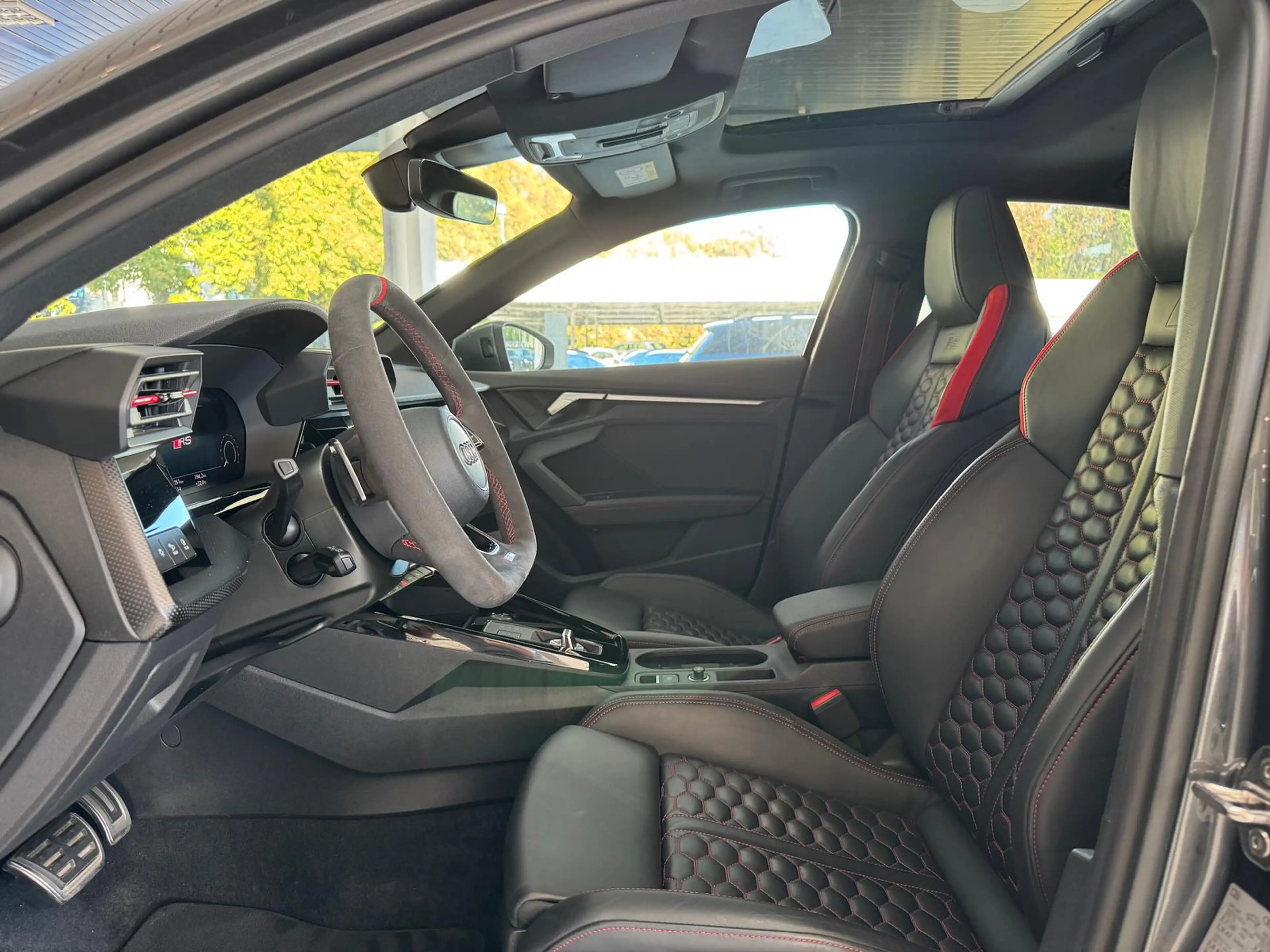 Audi RS3 Limo RS-ABGAS*RS-DESIGN*PANO*MATRIX*ACC*280* — photo 14