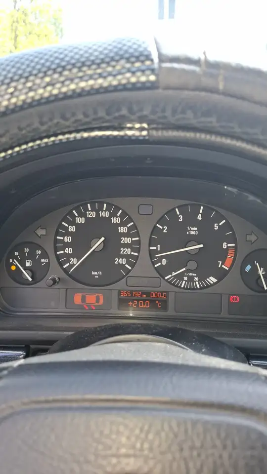 BMW 523i, foto 9