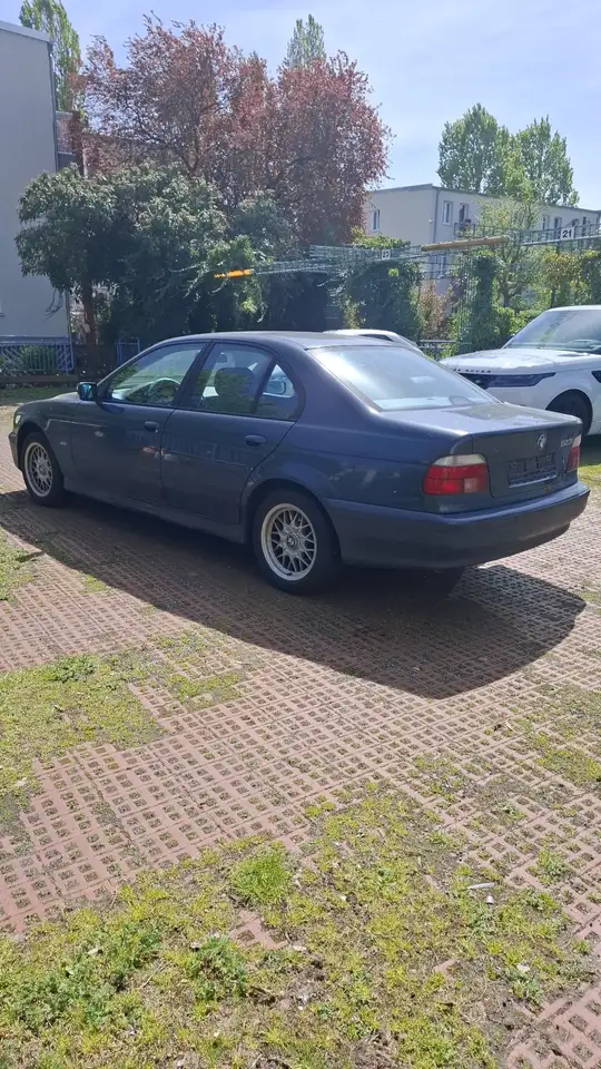 BMW 523i, foto 6