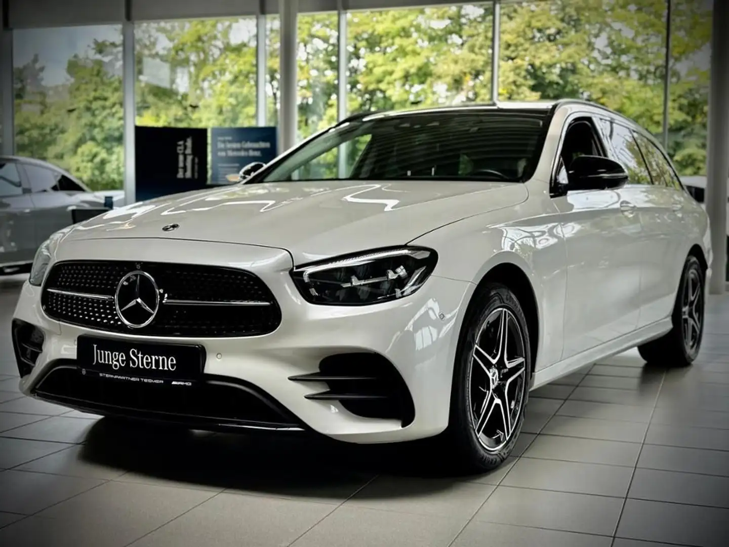 Mercedes-Benz E 300 de 4M T AMG+Night+MBUX+Memory+PANO+KAMERA Blanc - 1