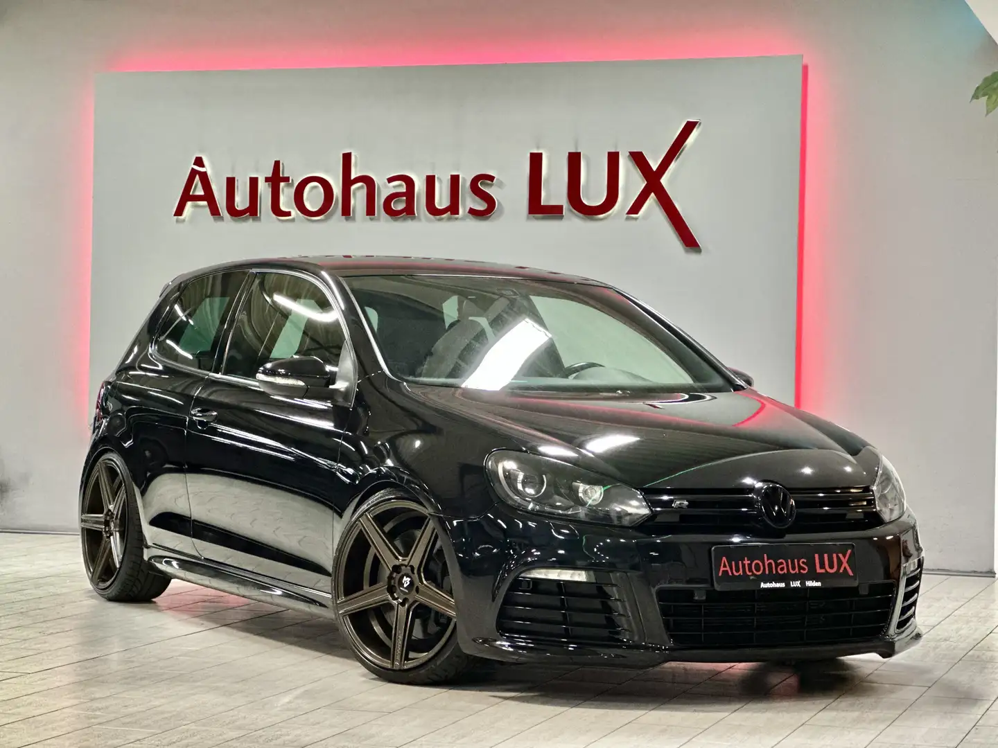 Volkswagen Golf R*4M*SCHALE*NAVI*DSG*19ZOLL*KÄFIG*390PS* Schwarz - 1
