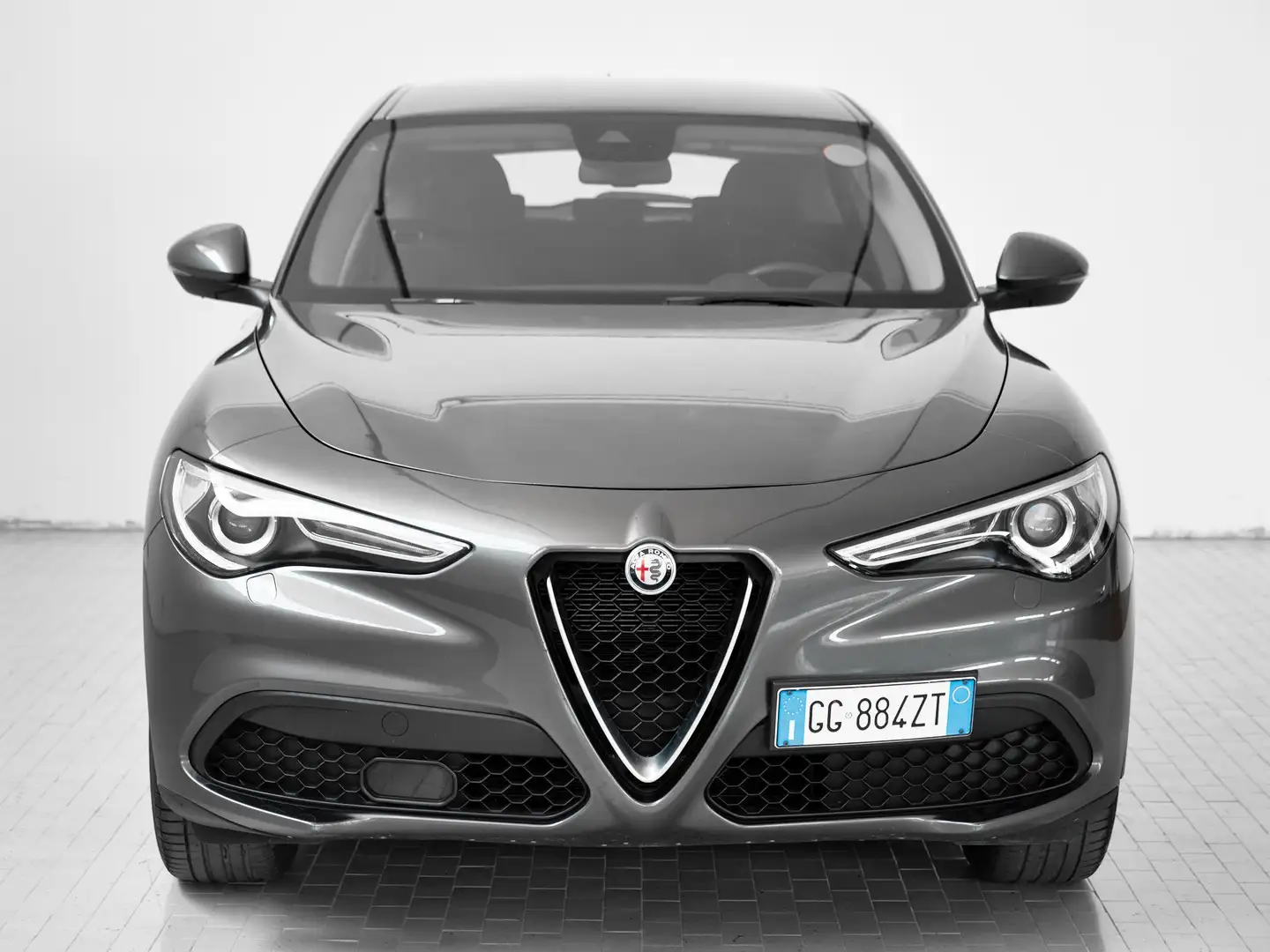 Alfa Romeo Stelvio Stelvio 2.2 t Business Q4 190cv auto Grigio - 1