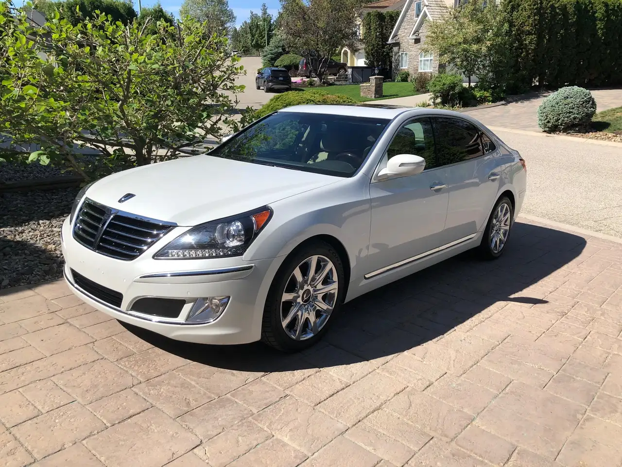 2013 Hyundai Equus