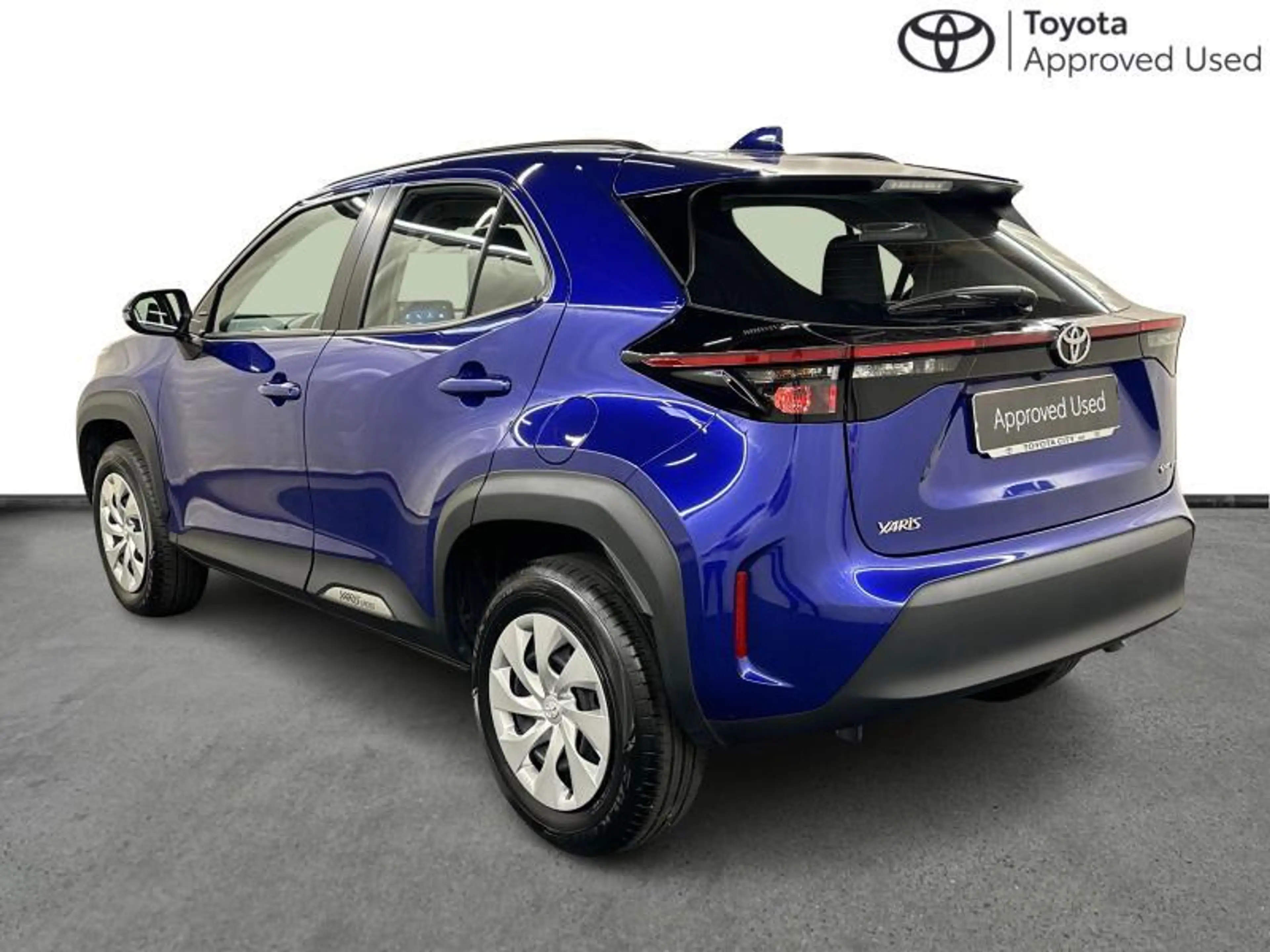 Toyota Yaris Cross 116hp HEV Dynamic | carplay | camera — photo 3