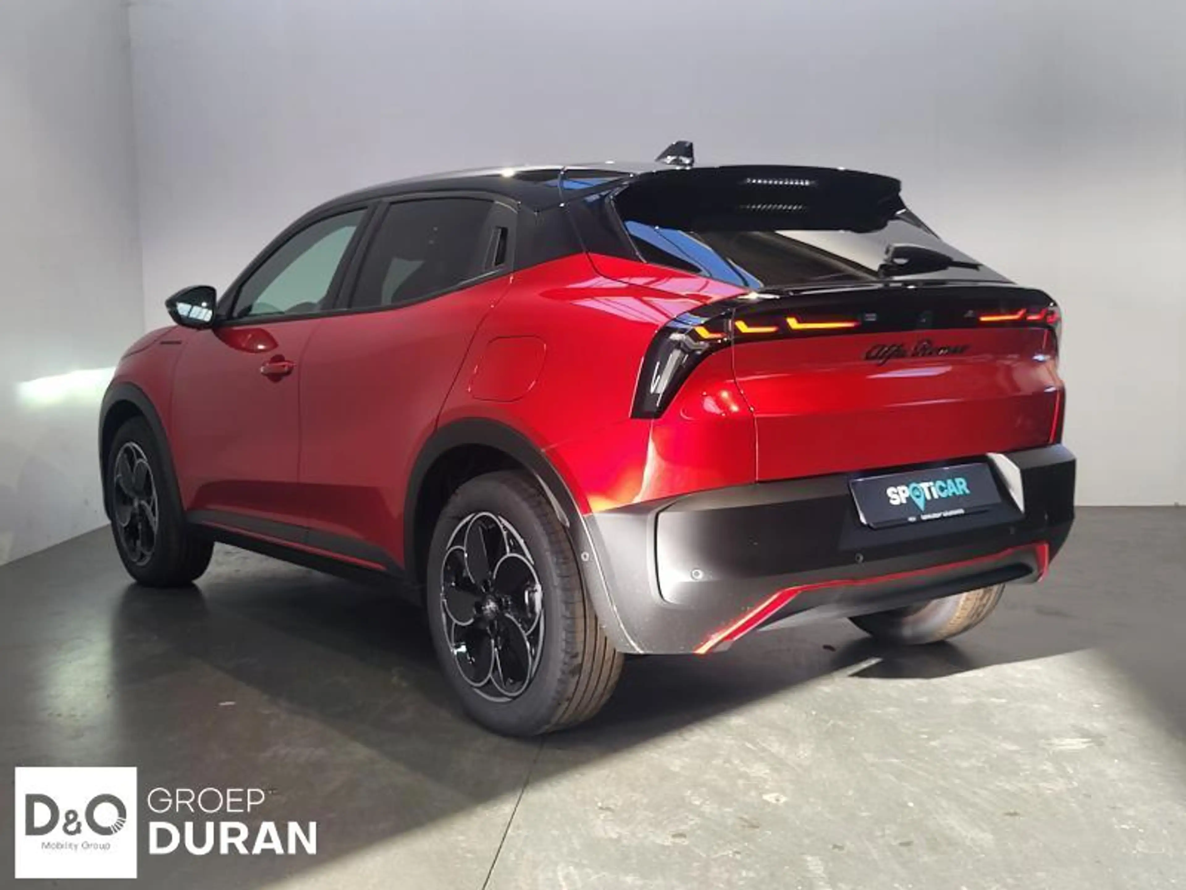 Alfa Romeo Junior Elettrica 54kWh — photo 3