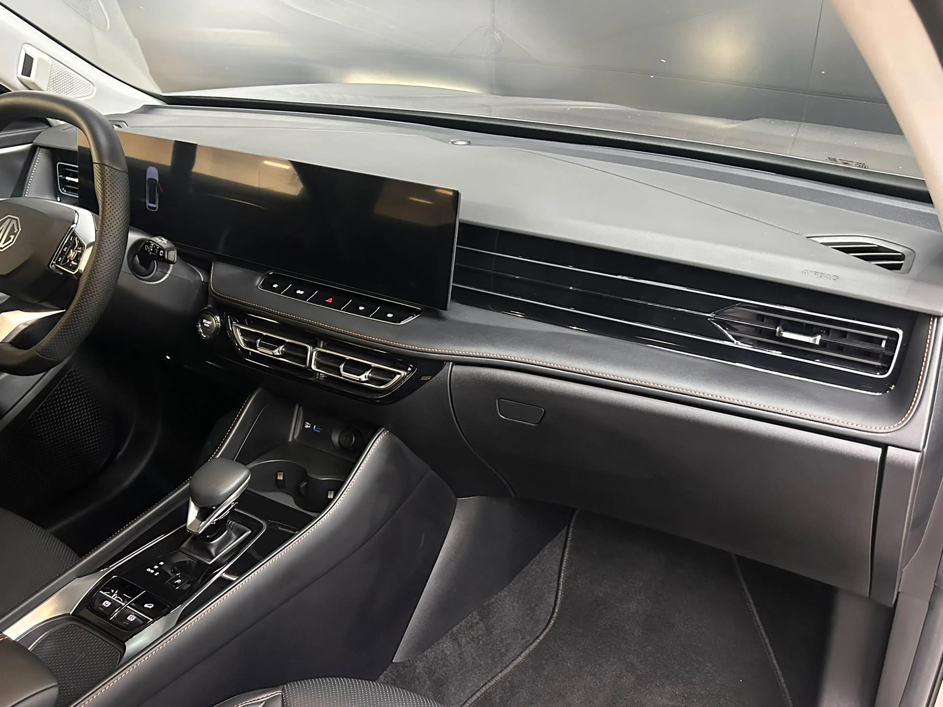 MG HS 1.5 TGDI Luxury >NAV+360+VIRTU+ACC+LEDER+SHZ+ — photo 14