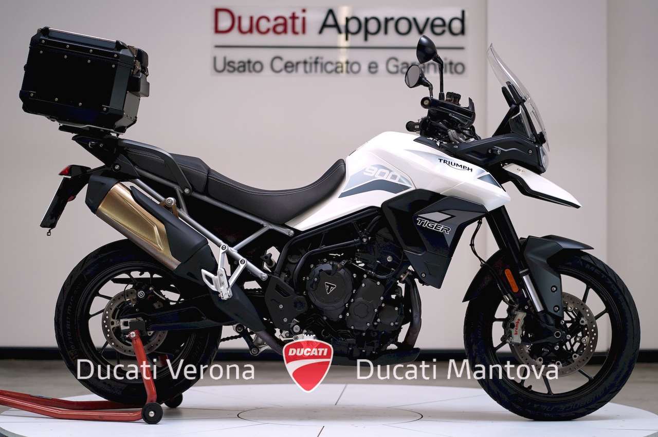 Triumph Tiger 900 Tiger 900 GT da 9.490 euro