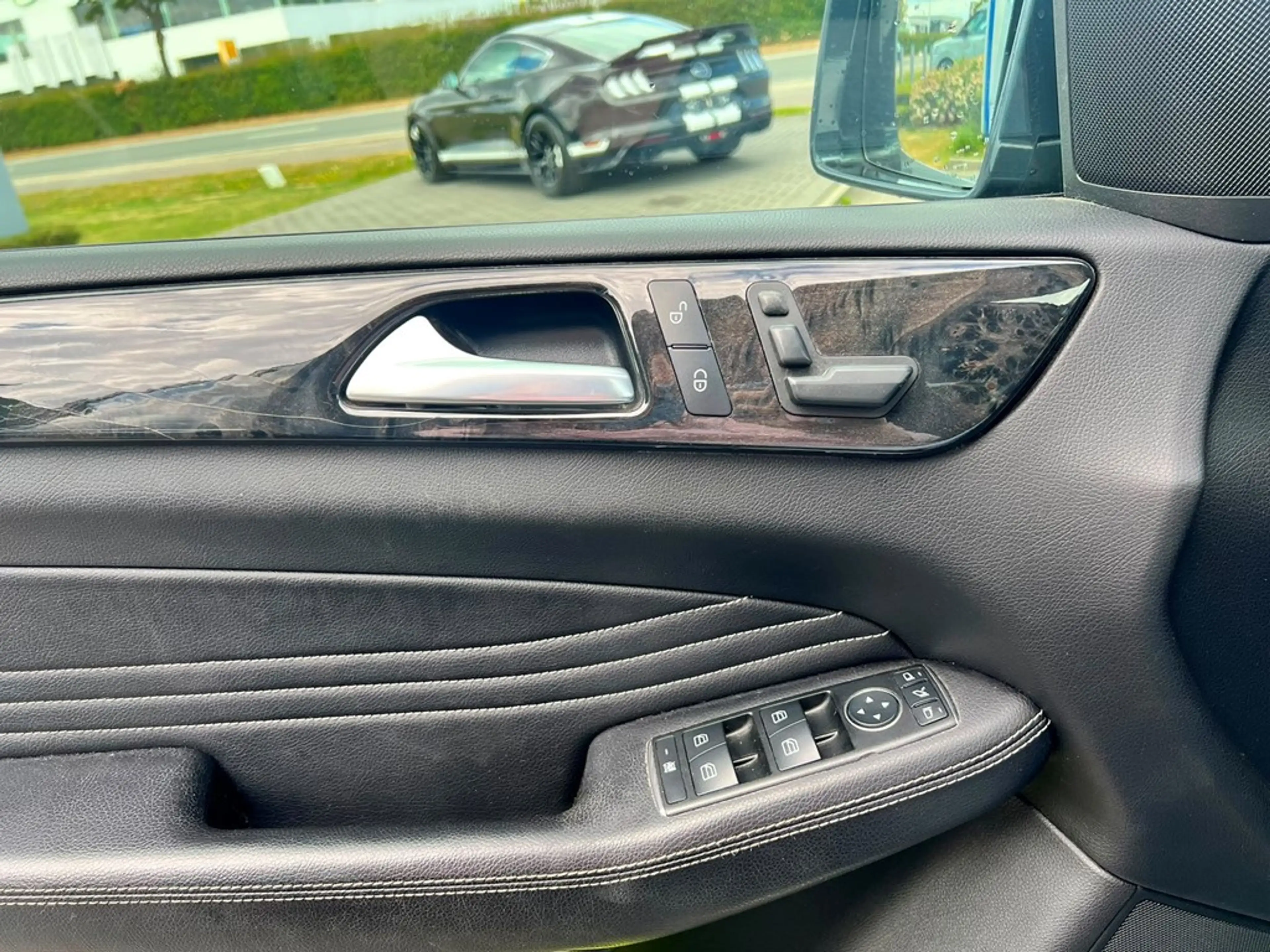 Mercedes-Benz ML 250 Enkel voor professionele verkoop. — photo 8