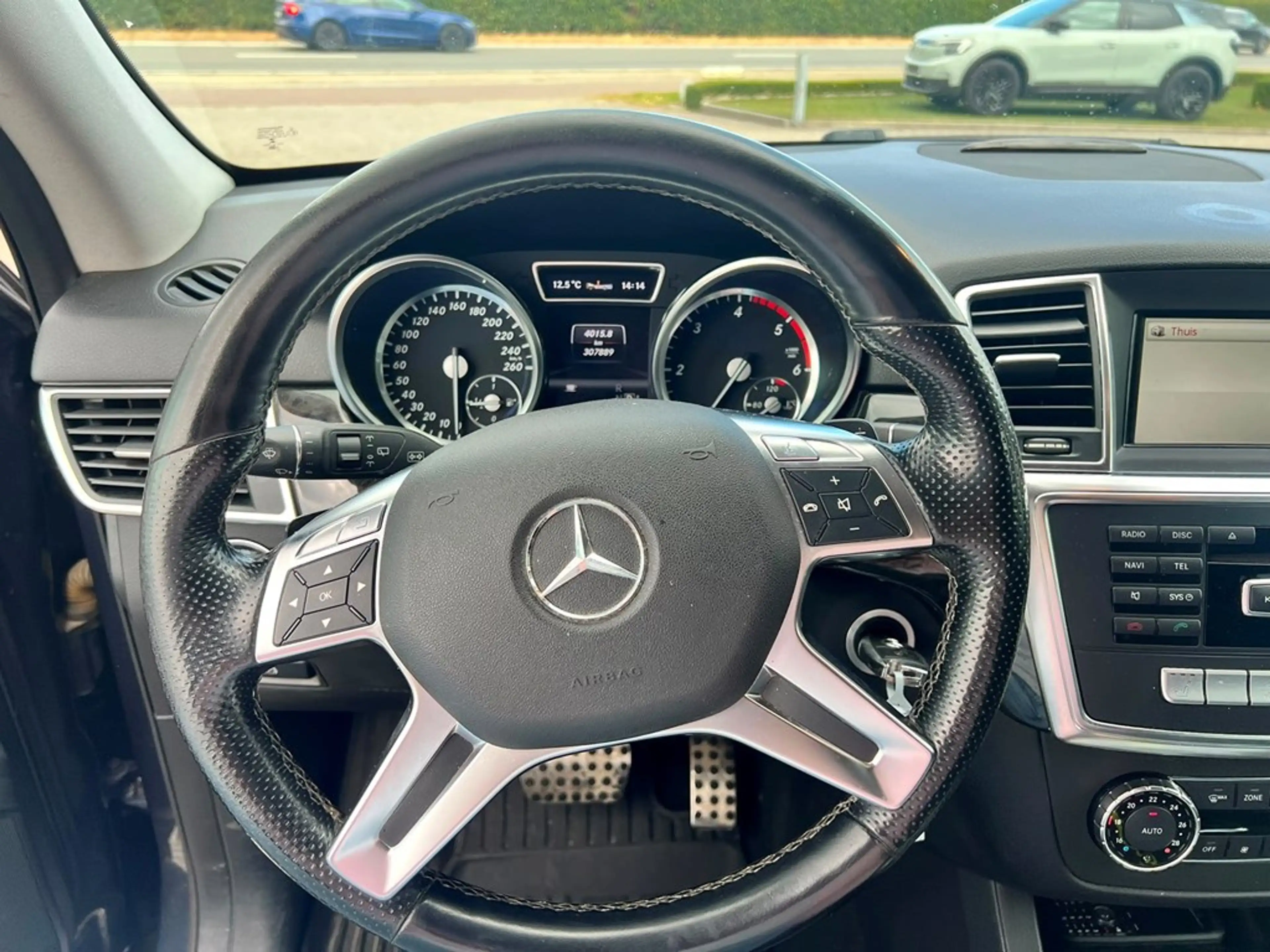 Mercedes-Benz ML 250 Enkel voor professionele verkoop. — photo 5