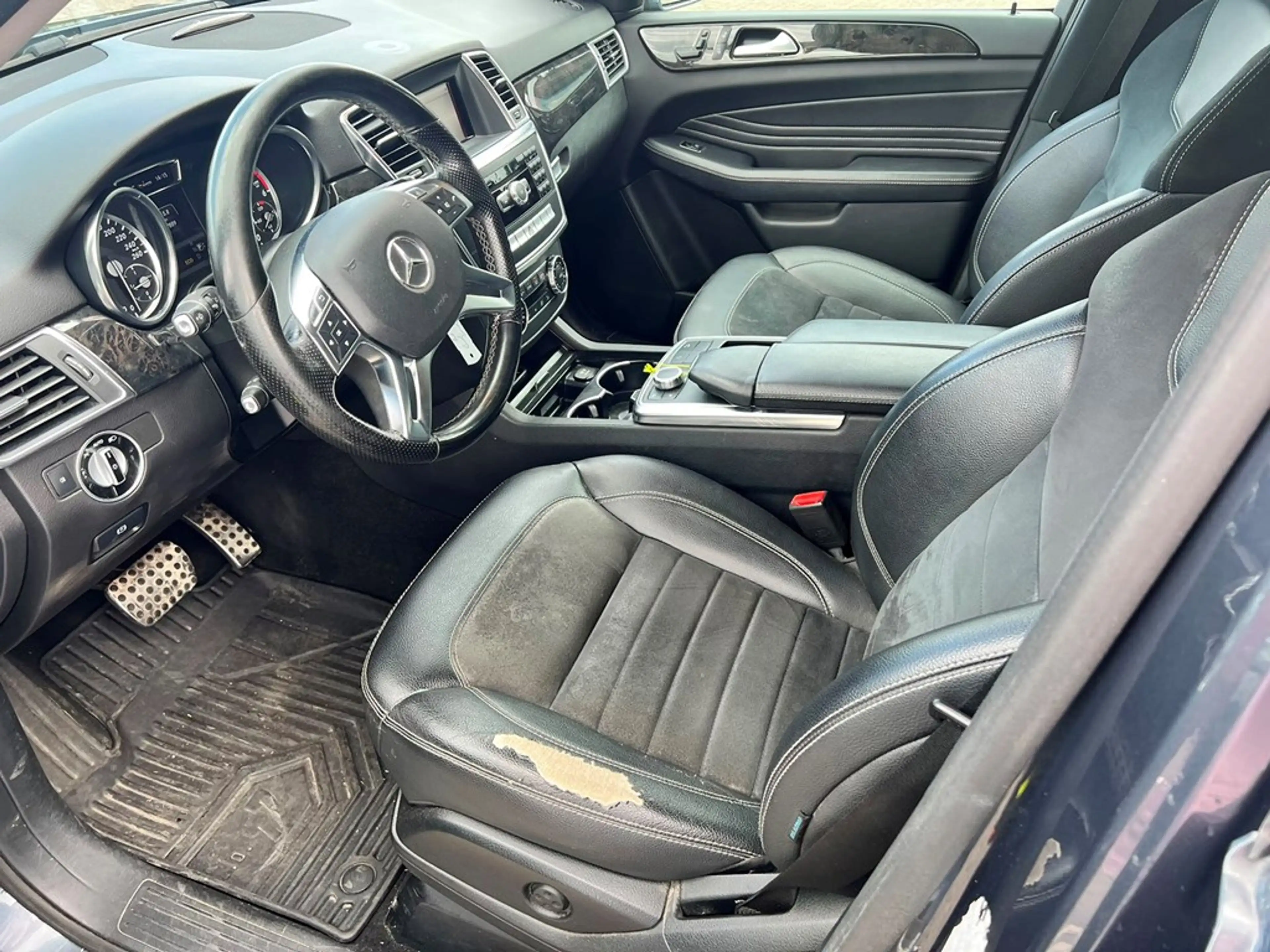 Mercedes-Benz ML 250 Enkel voor professionele verkoop. — photo 4