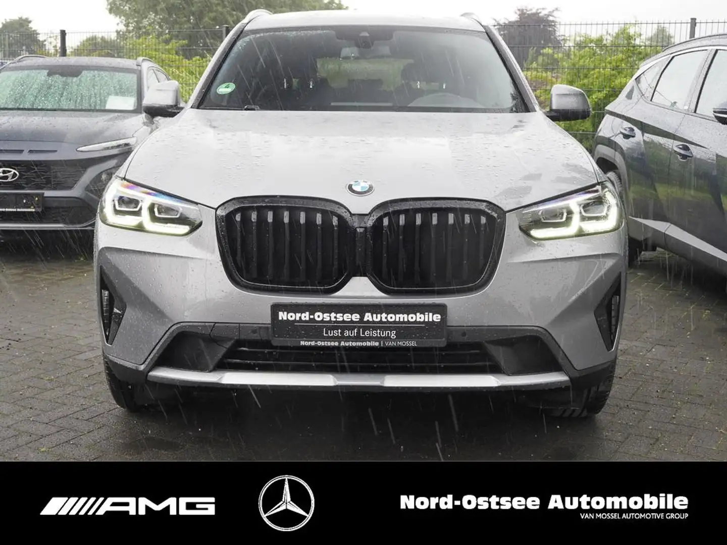 BMW X3 xDrive20d KAMERA PDC LED SHZ AMBIENTE Gris - 2