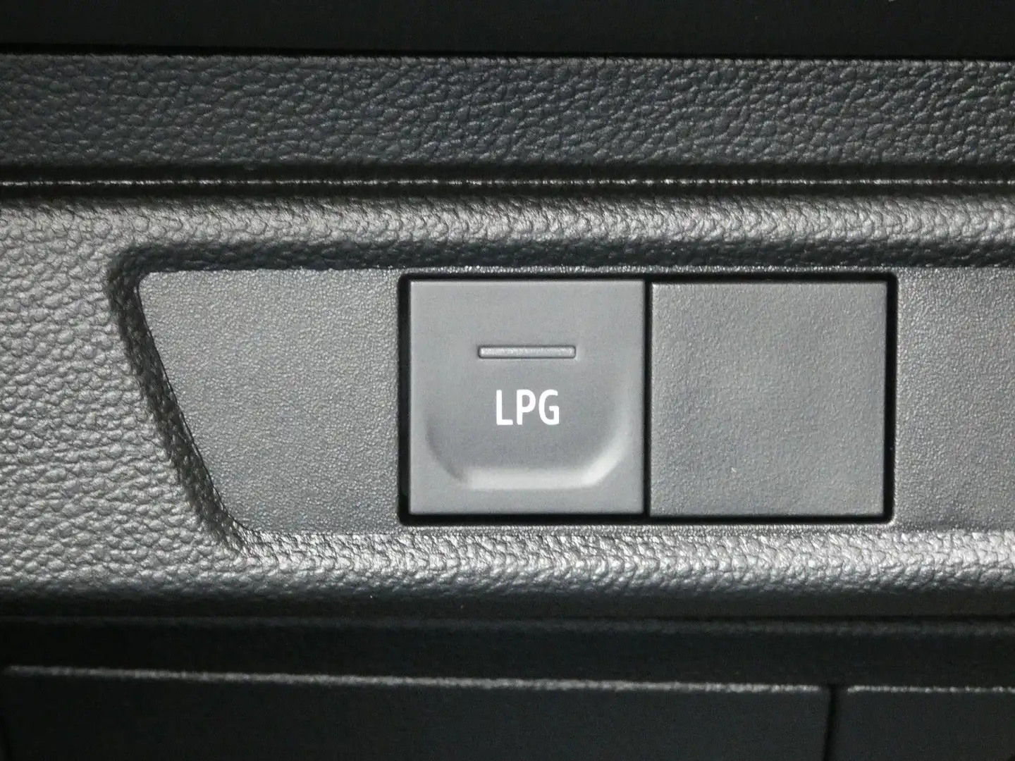 Dacia Jogger TCe 100 LPG Extreme+ LED NAVI KAMERA GAS Orange - 2