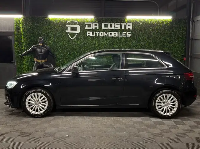 Audi A3 view 5