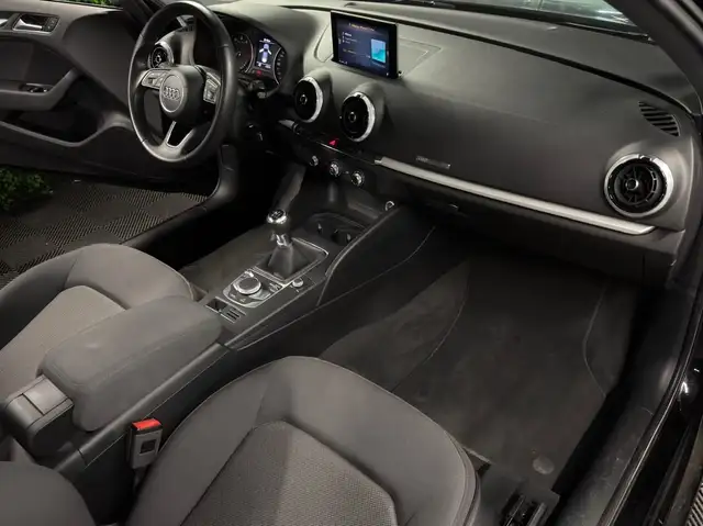 Audi A3 view 16