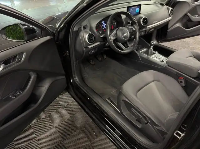 Audi A3 view 10