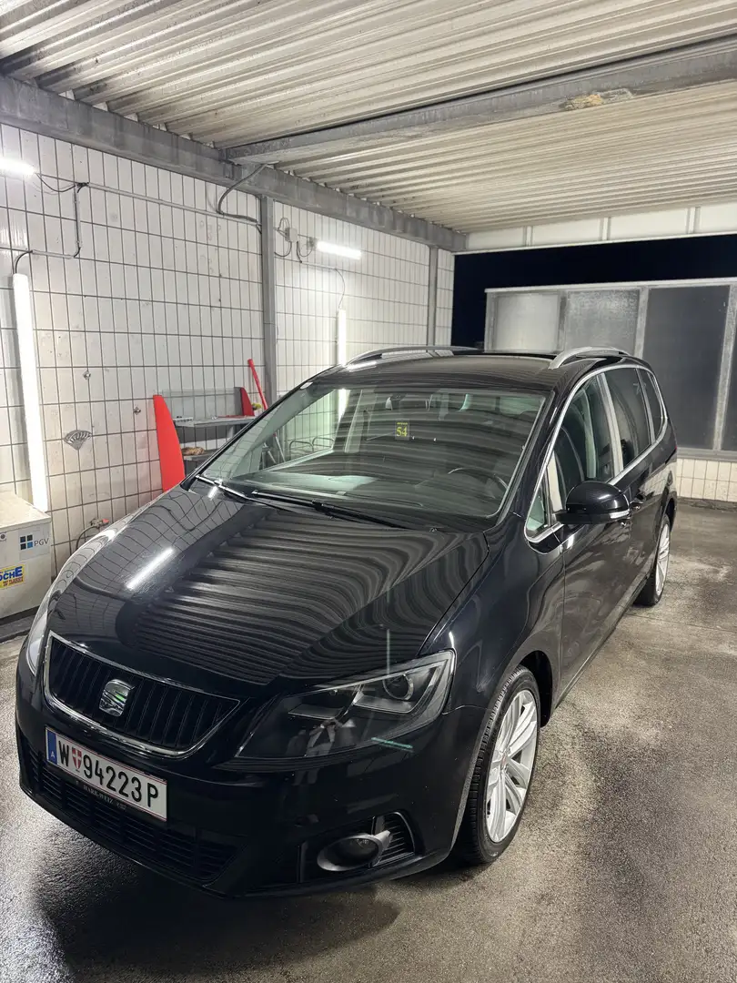 SEAT Alhambra 2,0 TDI CR DPF DSG Schwarz - 2