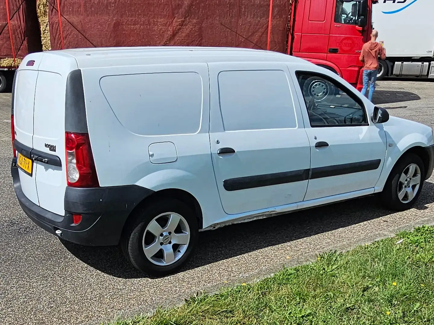 Dacia Logan Logan 1.6 Blanc - 1