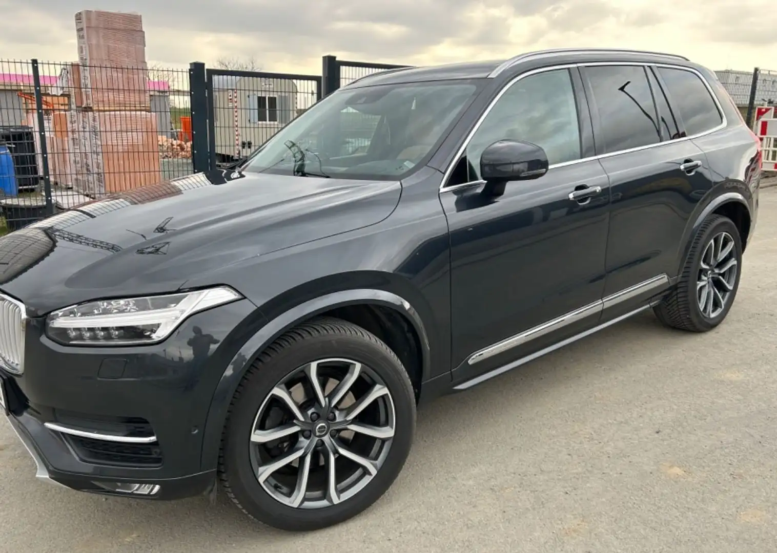 Volvo XC90 XC90 Noir - 2