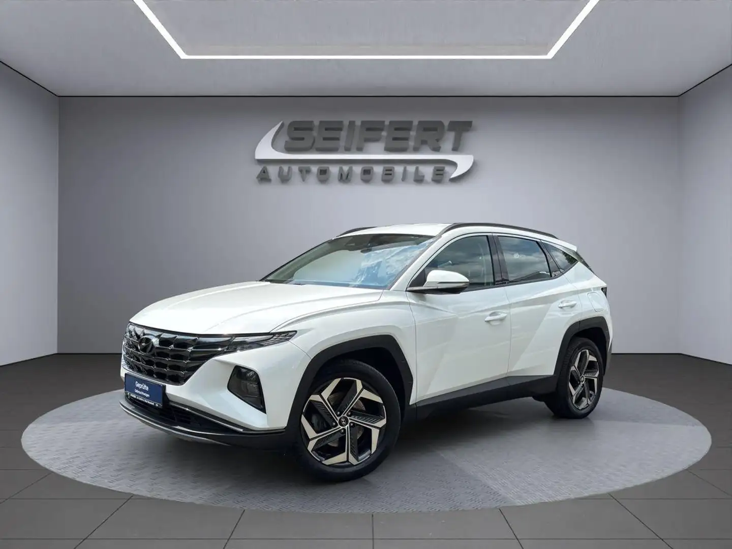 Hyundai TUCSON PHEV I BASIS I DCT I 4WD I AHK I NAVI I RFK I Weiß - 1