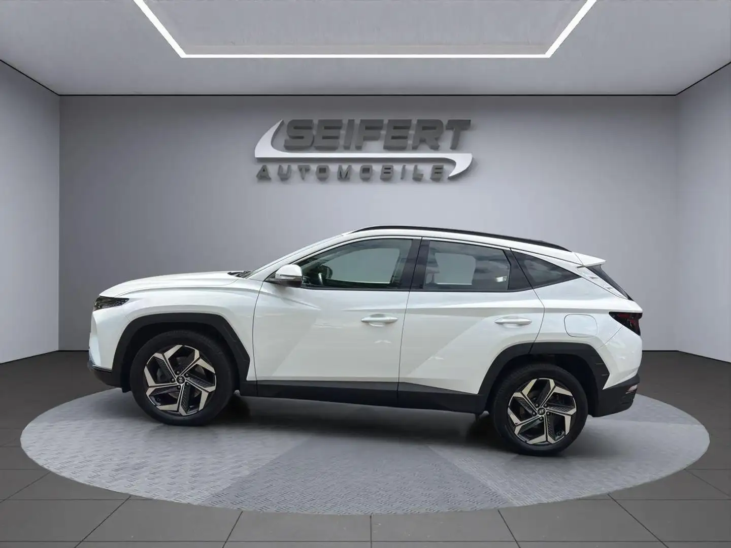 Hyundai TUCSON PHEV I BASIS I DCT I 4WD I AHK I NAVI I RFK I Weiß - 2