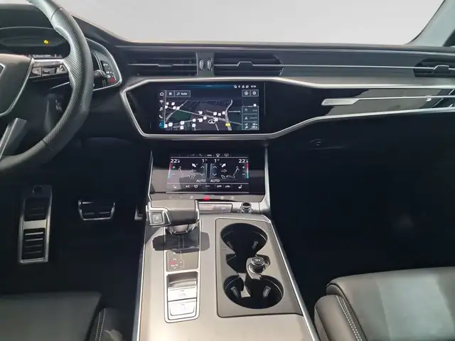 Audi A6 view 12