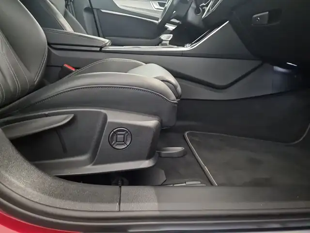 Audi A6 view 9