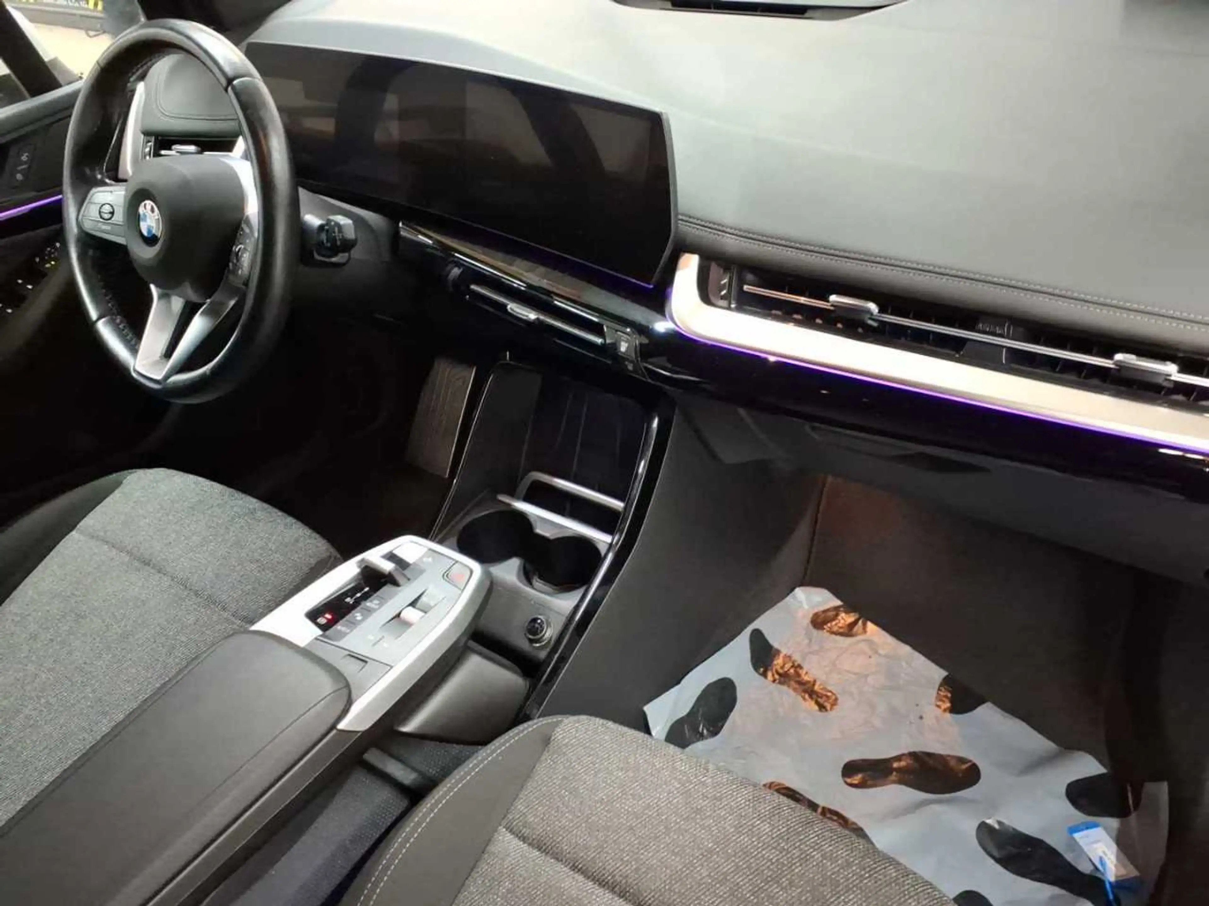 BMW 218 218d Active Tourer Aut. Navi SHZ LED — photo 9