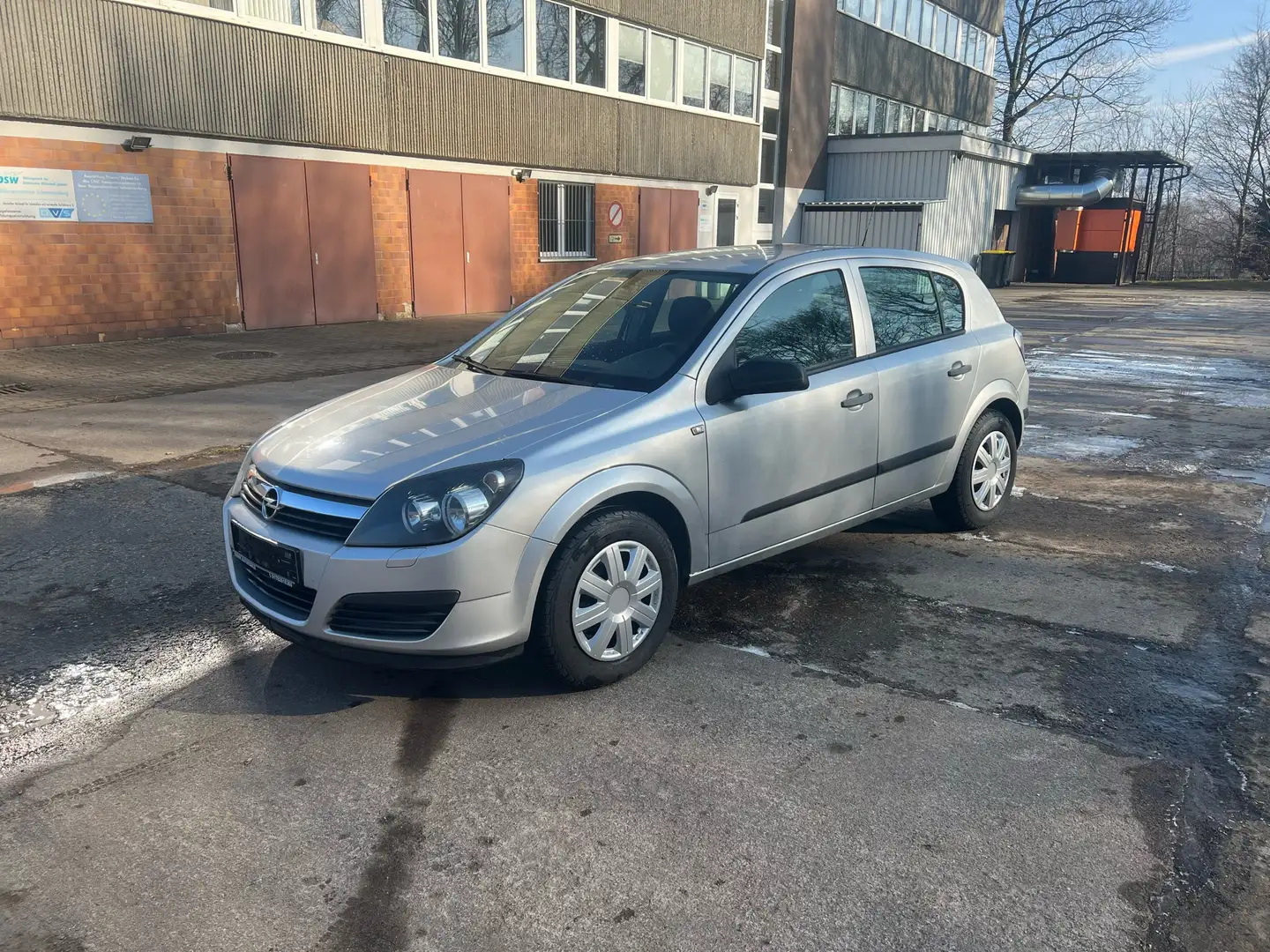 Opel Astra Basis 90 PS Sommerreifen Tüv neu Grau - 1