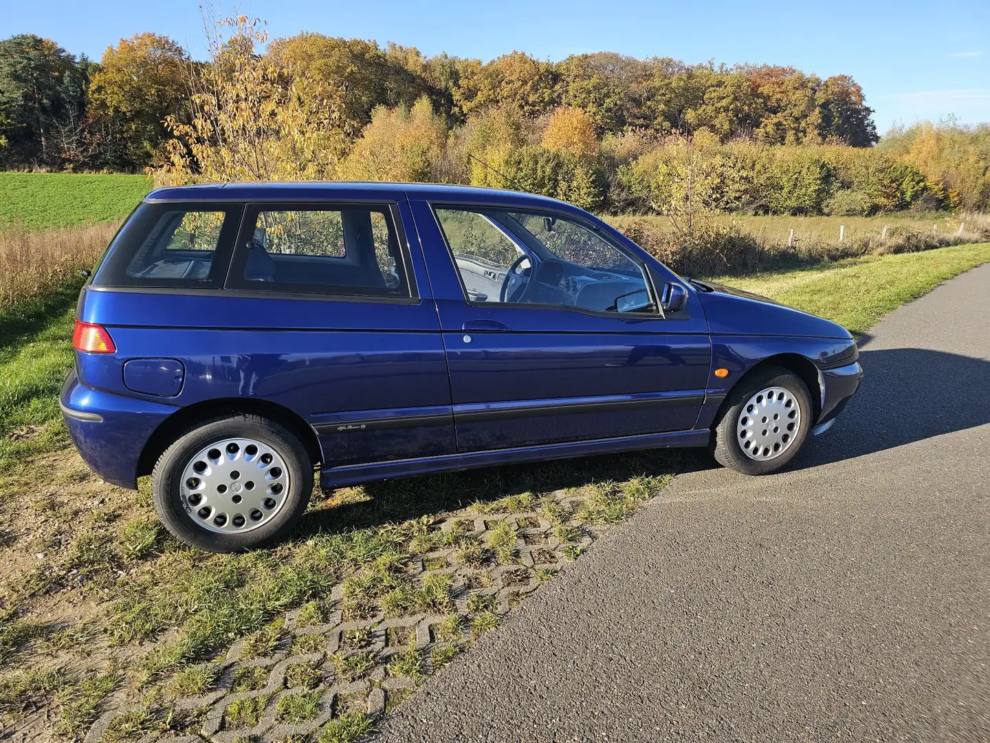 Alfa Romeo 145 1.6 Twin Spark Bleu - 2
