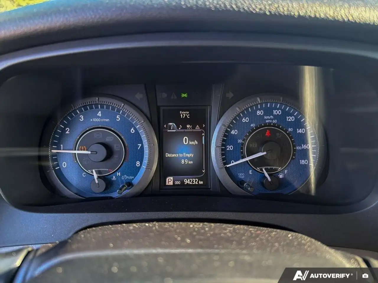 Toyota Sienna снимка Toyota Sienna
