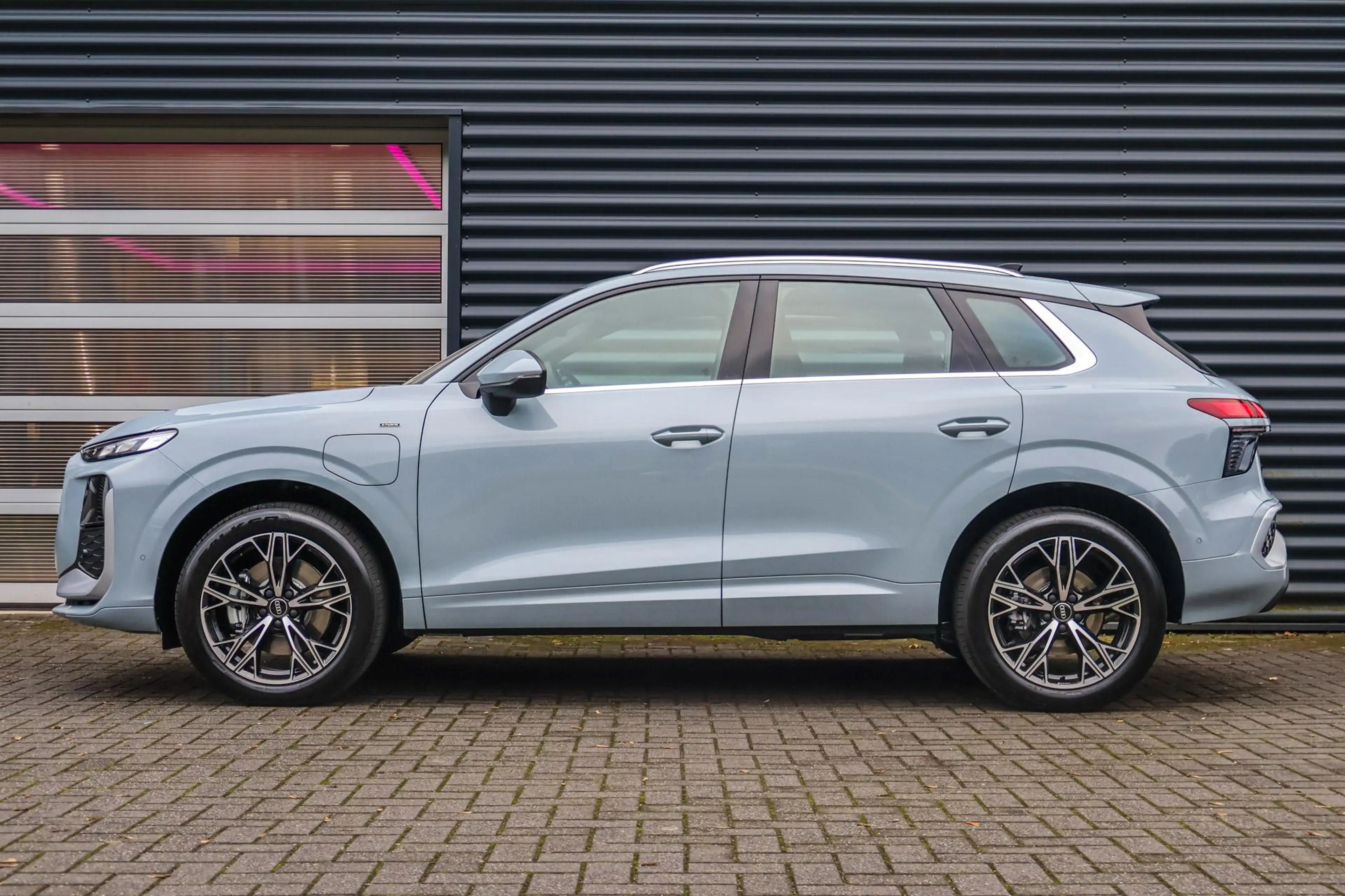 Audi Q3 1.5 e-hybrid 272pk S edition | Trekhaak | 19" Velg — photo 12