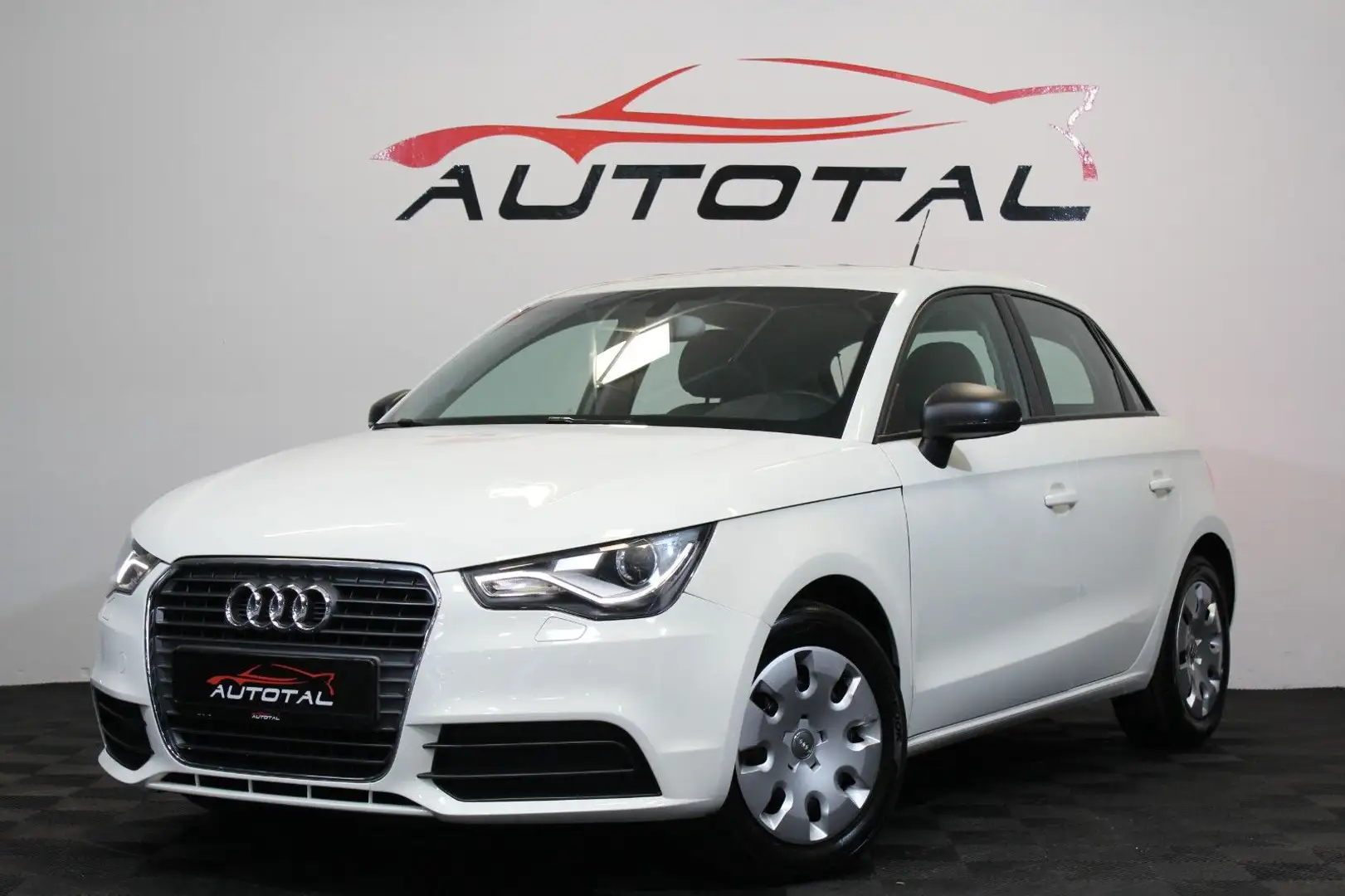 Audi A1 * Sportback*attraction*1.Hand*PDC*Automatik* Weiß - 1
