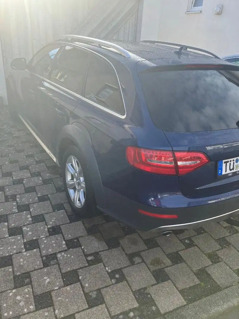 Audi A4 allroad A4 allroad quattro (clean diesel) 2.0 TDI DPF Blau - 2