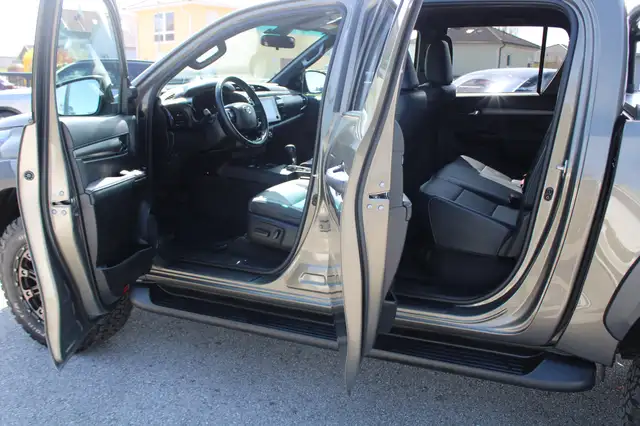 Toyota Hilux Invincible 4WD 2,8 D-4D Aut. Ansicht 6