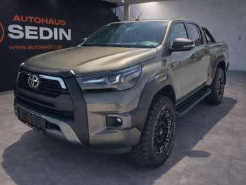 Invincible 4WD 2,8 D-4D Aut.