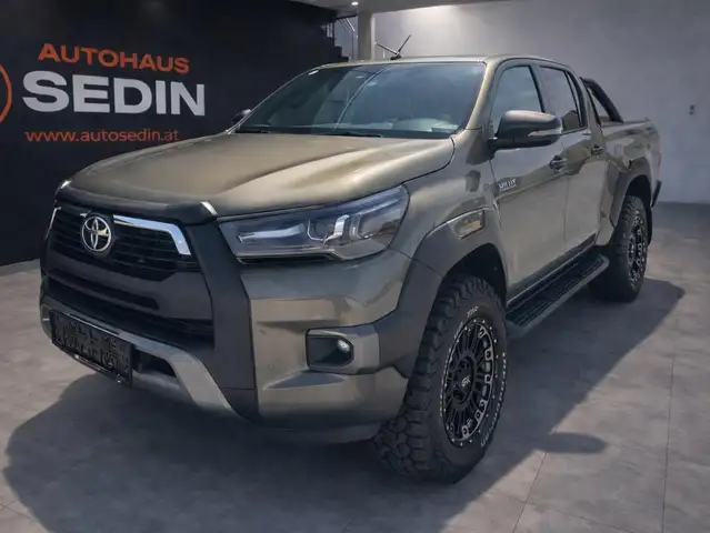 Toyota Hilux Invincible 4WD 2,8 D-4D Aut.