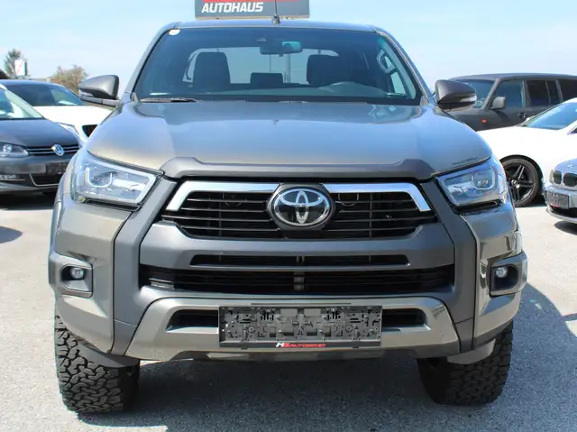Toyota Hilux Invincible 4WD 2,8 D-4D Aut. Ansicht 3